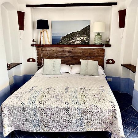 Casa Vacanze A Lea L'Ua Finale Ligure Room photo