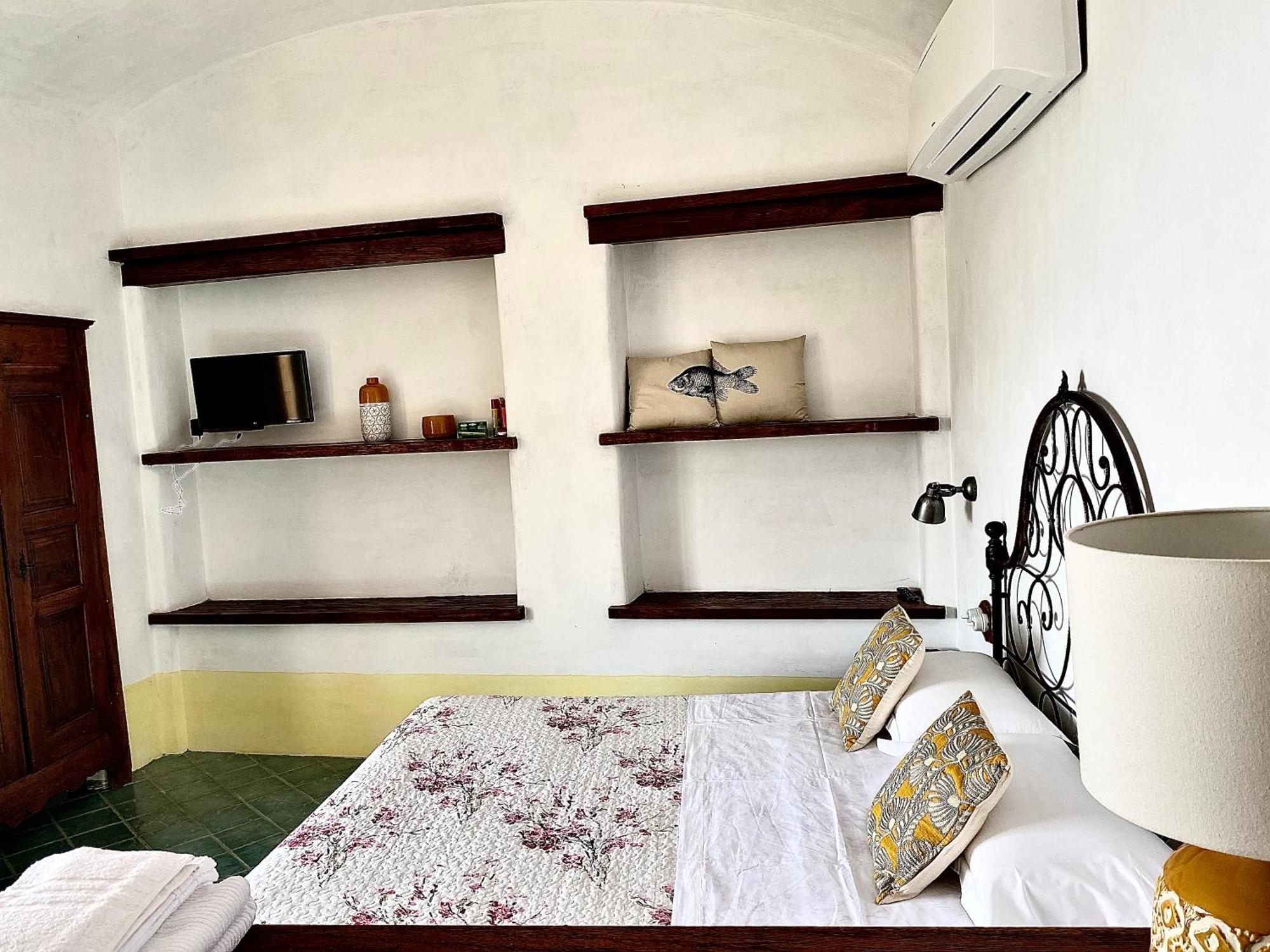 Casa Vacanze A Lea L'Ua Finale Ligure Room photo