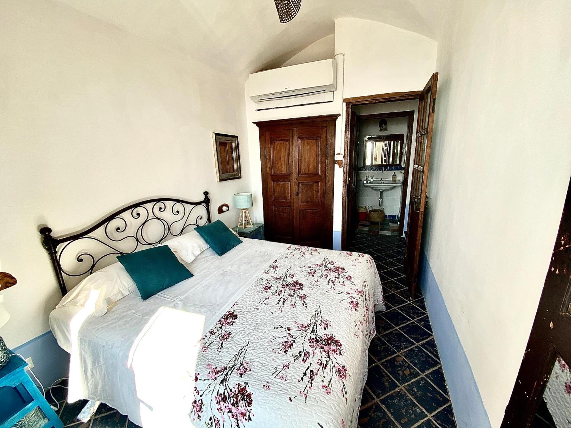 Casa Vacanze A Lea L'Ua Finale Ligure Room photo